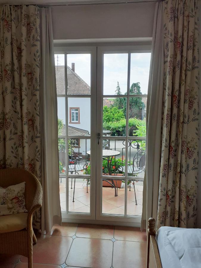 Das Landhotel Weingut Gernert Sankt Martin Extérieur photo